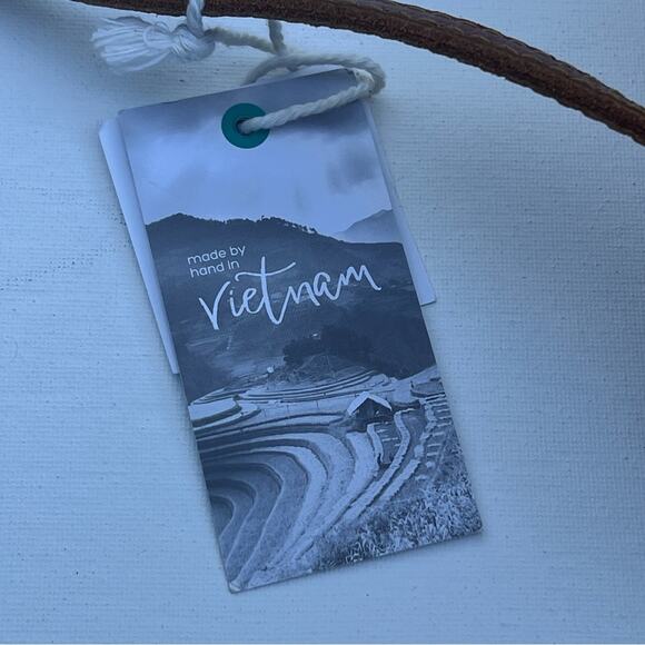 Wicker Brown Round Canteen Style Genuine Leather Strap Boho Style Bag NWT - Picture 8 of 11